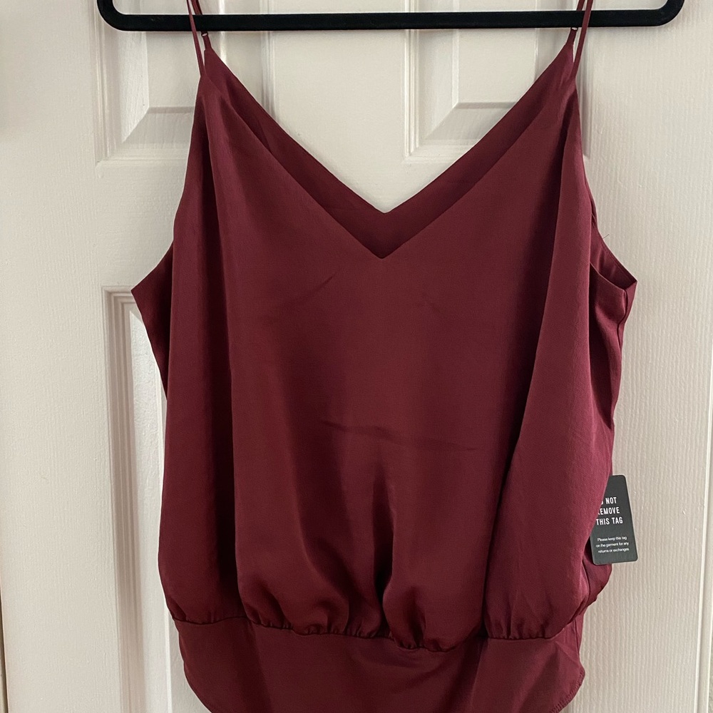 🆕 EXPRESS V-Neck Cami Bodysuit